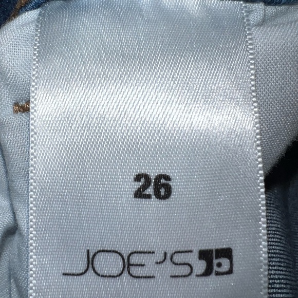 Joe's Jeans The Lara Mid Rise Cigarette Ankle Jeans - Picture 9 of 12